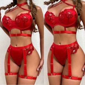 Lingerie Set Bra Underwear Strapped Garter Red Size M Embroidered